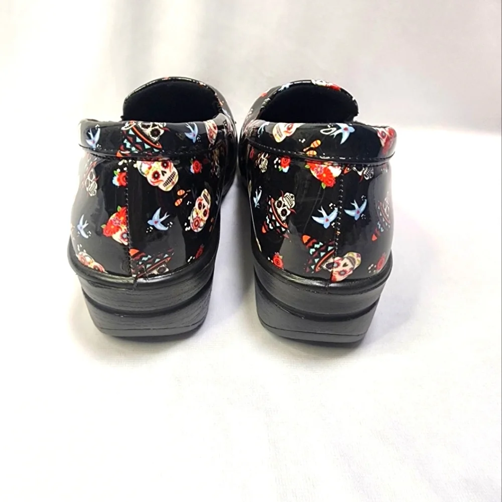 Easy Works By Easy Street Women's Black Skull Shoes - Picture 7 of 15